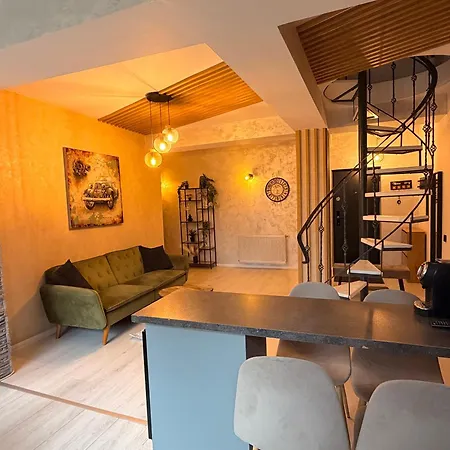 Penthouse Luxury Predeal View-2