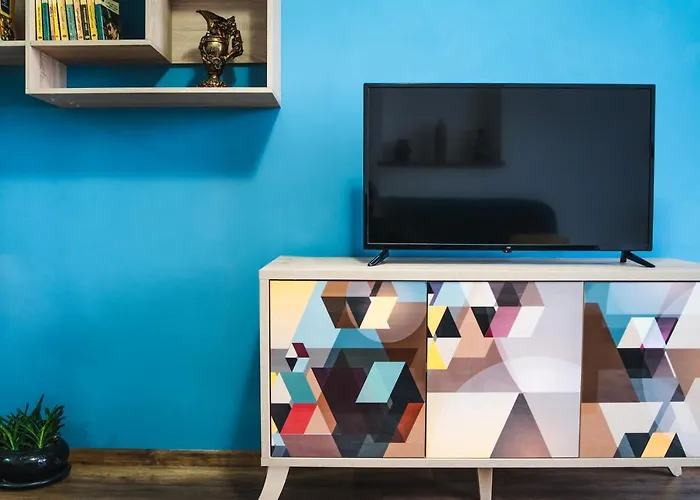 Hideout Apartment Predeal